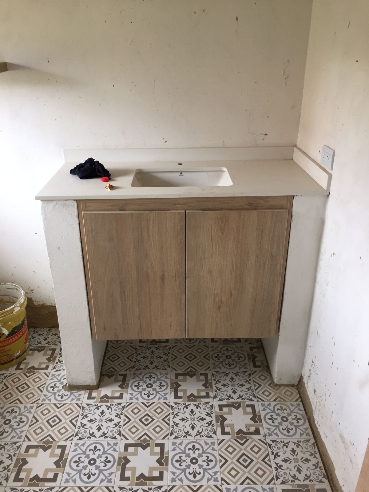 Mueble lavamanos baño principal